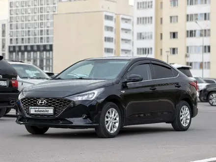 Hyundai Accent 2021 года за 7 150 000 тг. в Астана – фото 2