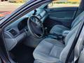 Toyota Camry 2002 года за 4 000 000 тг. в Уральск – фото 11