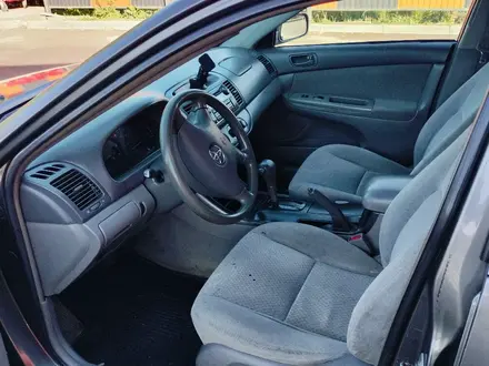 Toyota Camry 2002 года за 4 000 000 тг. в Уральск – фото 11