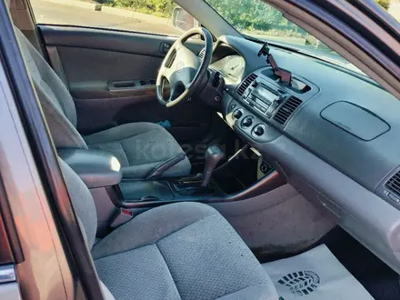 Toyota Camry 2002 года за 4 000 000 тг. в Уральск – фото 6