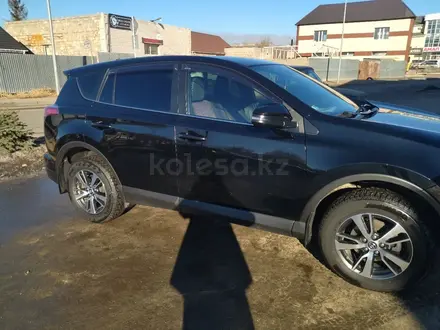 Toyota RAV4 2018 года за 13 000 000 тг. в Павлодар – фото 2