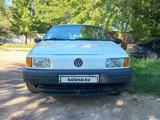 Volkswagen Passat 1992 годаүшін1 200 000 тг. в Тараз