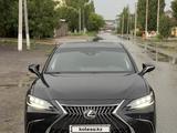 Lexus ES 250 2023 года за 25 000 000 тг. в Актобе – фото 2