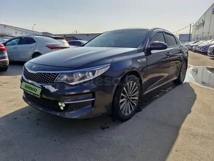 Kia K5 2017 года за 5 900 000 тг. в Алматы – фото 3