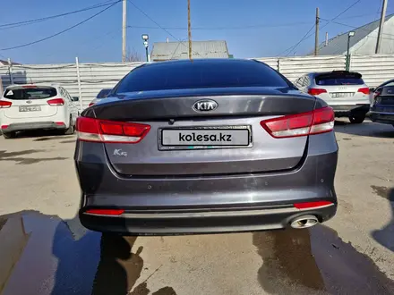 Kia K5 2017 года за 5 900 000 тг. в Алматы – фото 5
