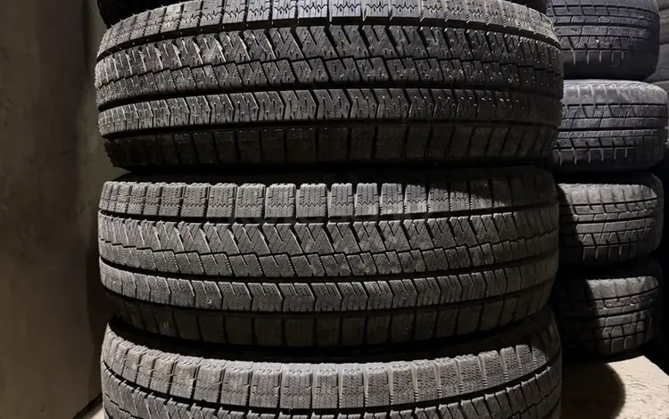 215/65r16 Bridgestone 4шт за 80 000 тг. в Алматы