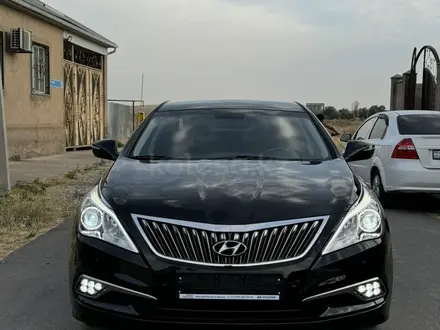 Hyundai Grandeur 2015 года за 8 800 000 тг. в Шымкент