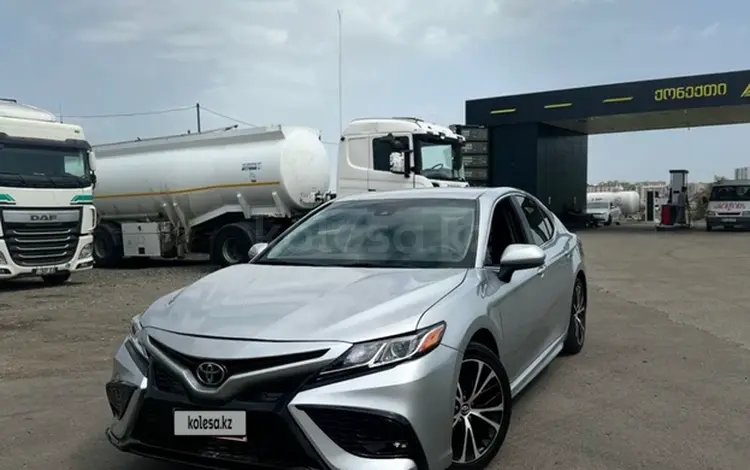 Toyota Camry 2019 года за 10 000 000 тг. в Актобе