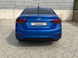 Hyundai Accent 2018 года за 7 500 000 тг. в Актау – фото 4