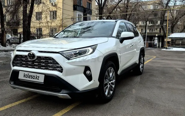 Toyota RAV4 2021 годаүшін17 200 000 тг. в Алматы