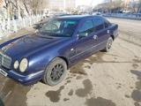 Mercedes-Benz E 230 1997 года за 1 700 000 тг. в Жезказган – фото 3