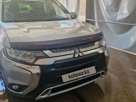 Mitsubishi Outlander 2019 года за 10 800 000 тг. в Алматы – фото 2