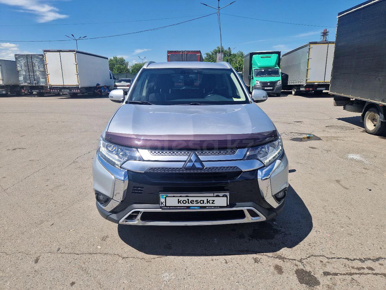 Mitsubishi Outlander 2019 г.