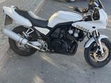 Yamaha  FZS600 Fazer 1999 года за 1 300 000 тг. в Актау – фото 4