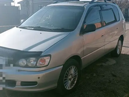 Toyota Ipsum 1998 года за 3 800 000 тг. в Ават (Енбекшиказахский р-н) – фото 4