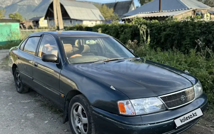 Toyota Avalon 1996 годаүшін2 000 000 тг. в Риддер