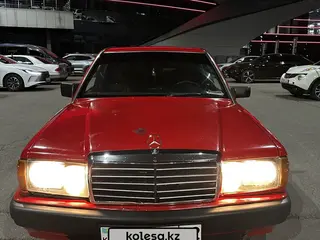 Mercedes-Benz 190