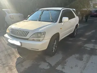 Toyota Harrier, 1998