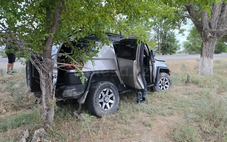 Toyota FJ Cruiser 2006 годаүшін5 000 000 тг. в Тараз