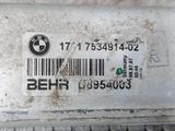 Радиатор охлаждения основной BMW 5 E60 за 40 000 тг. в Караганда – фото 3