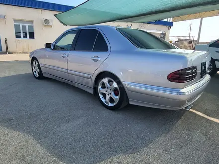 Mercedes-Benz E 320 2002 года за 4 700 000 тг. в Актау – фото 3
