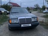 Mercedes-Benz E 230 1992 года за 2 000 000 тг. в Семей