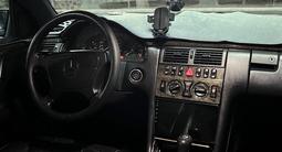 Mercedes-Benz E 320 1997 годаүшін2 700 000 тг. в Караганда – фото 5