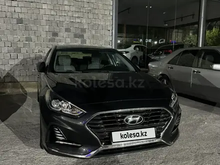 Hyundai Sonata 2018 года за 9 100 000 тг. в Шымкент