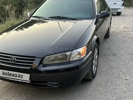 Toyota Camry 1999 года за 4 000 000 тг. в Шымкент – фото 18