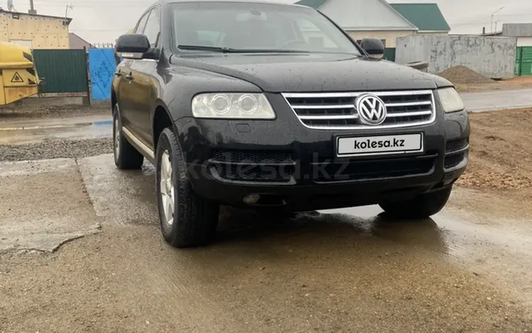 Volkswagen Touareg 2005 годаfor4 800 000 тг. в Семей