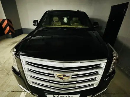 Cadillac Escalade 2019 года за 35 500 000 тг. в Алматы – фото 24