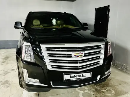 Cadillac Escalade 2019 года за 35 500 000 тг. в Алматы – фото 2