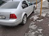 Volkswagen Jetta 2002 годаfor2 300 000 тг. в Алматы – фото 3