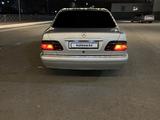 Mercedes-Benz E 240 1999 годаfor3 500 000 тг. в Караганда – фото 5