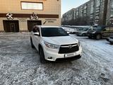 Toyota Highlander 2014 года за 14 000 000 тг. в Астана – фото 3