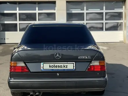 Mercedes-Benz E 280 1993 года за 3 800 000 тг. в Алматы – фото 4