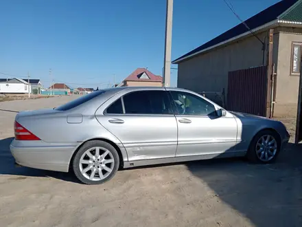 Mercedes-Benz S 320 2002 года за 3 500 000 тг. в Казалинск – фото 3