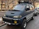 Mitsubishi Delica 1995 годаүшін3 700 000 тг. в Алматы