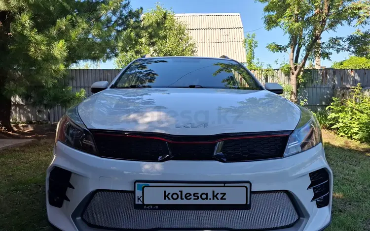 Kia Rio X-Line 2022 года за 9 500 000 тг. в Усть-Каменогорск