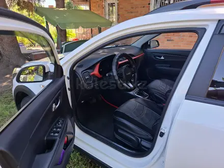 Kia Rio X-Line 2022 года за 9 500 000 тг. в Усть-Каменогорск – фото 4