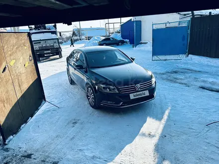 Volkswagen Passat 2011 года за 6 800 000 тг. в Костанай – фото 26