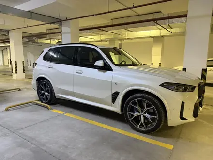 BMW X5 2024 года за 56 000 000 тг. в Алматы – фото 2