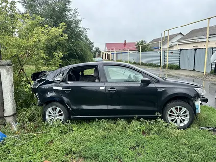 Volkswagen Polo 2015 года за 2 000 000 тг. в Костанай – фото 2