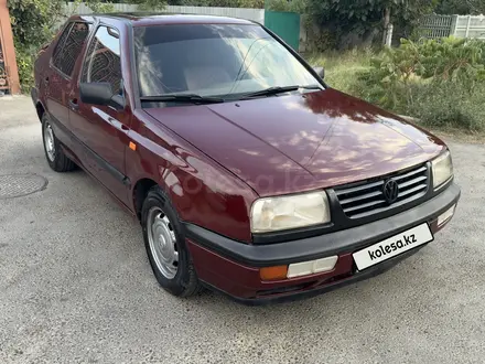 Volkswagen Vento 1992 года за 1 100 000 тг. в Тараз