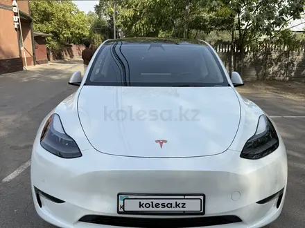 Tesla Model Y 2023 года за 16 490 000 тг. в Алматы