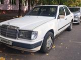 Mercedes-Benz E 230 1990 года за 500 000 тг. в Алматы – фото 2