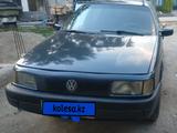 Volkswagen Passat 1993 года за 1 800 000 тг. в Тараз – фото 2