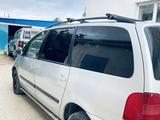 Volkswagen Sharan 2002 года за 2 800 000 тг. в Актау – фото 3