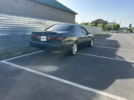Toyota Camry 1999 года за 3 800 000 тг. в Шымкент – фото 5