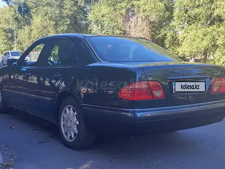 Mercedes-Benz E 280 1997 года за 3 700 000 тг. в Талдыкорган – фото 11